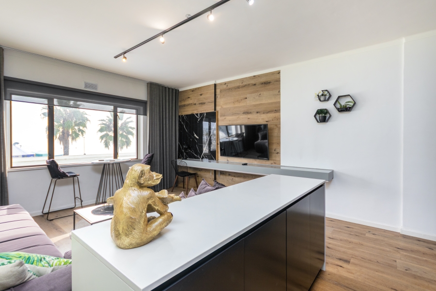 1 Bedroom Property for Sale in Sea Point Western Cape
